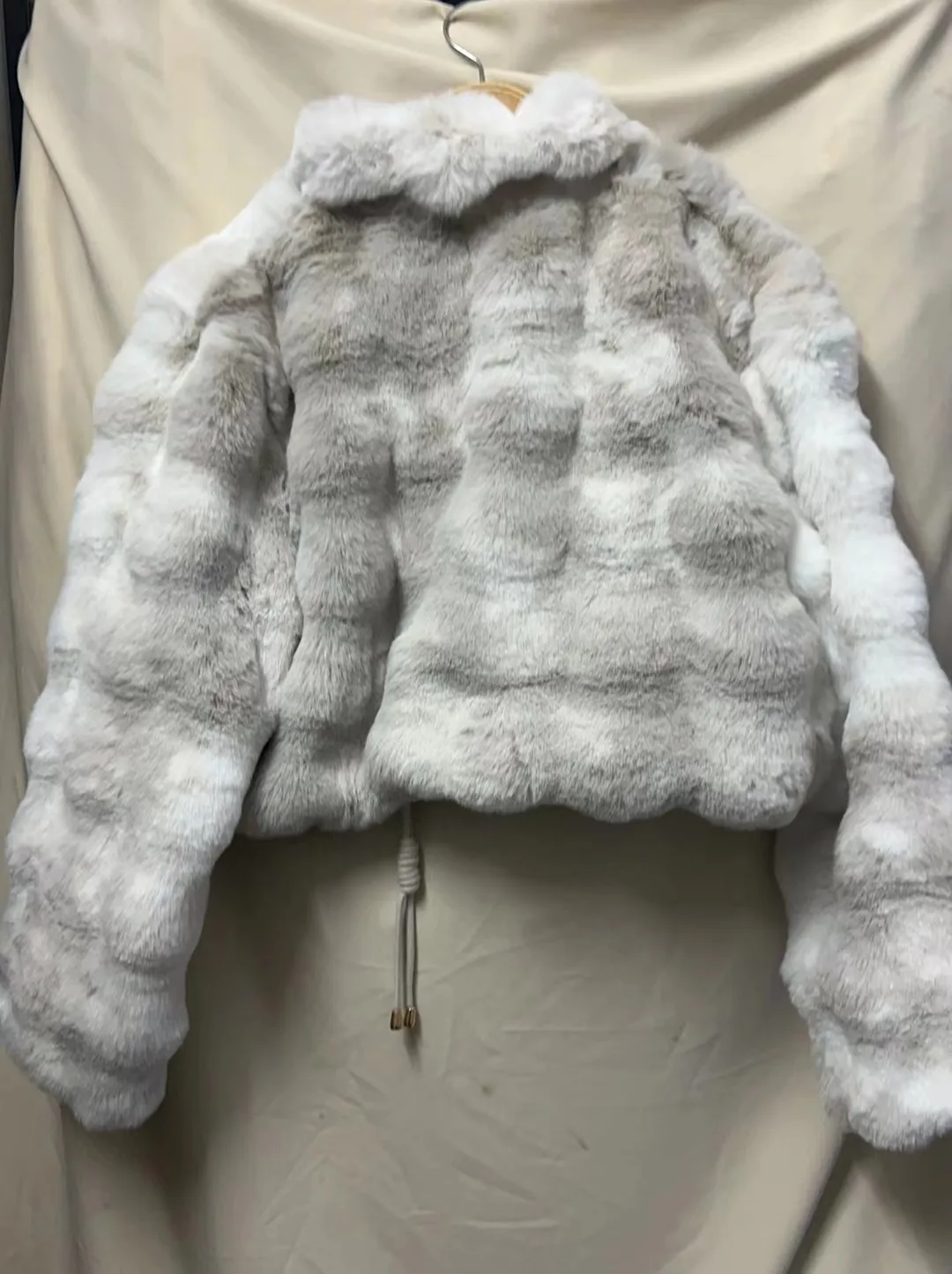 FANIECES шуба Women Plush Faux Fur Short Coat Winter Lapel
