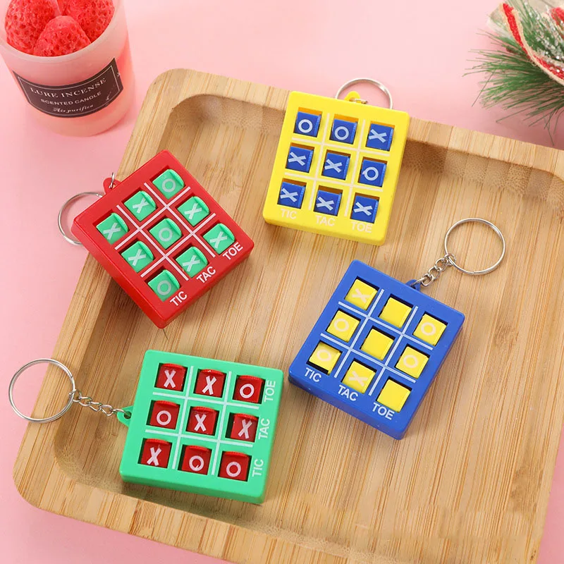 4 Portachiavi Gioco Tris In Metallo - Portachiavi Colorati Per Bambini, Gadget Festa, Ricordini Compleanno E Bomboniere Moda, Gioco Da Viaggio - 2