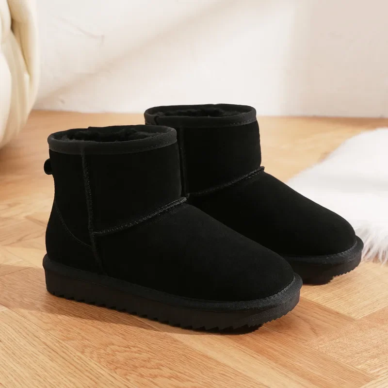 Classic 2023 genuine leather snow boots for women with plush and thickened flat bottomed plush  low heeled Korean cotton shoes