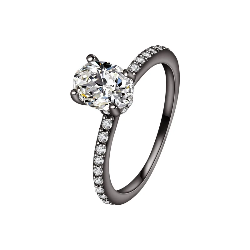 

Кольцо обручальное из серебра 2023 пробы с фианитом