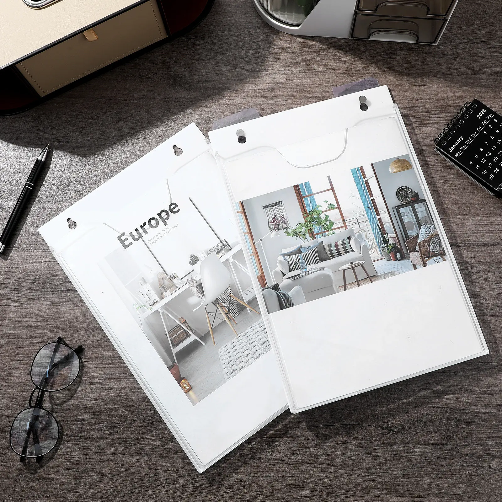 2Pcs 벽걸이형 아크릴 문서 홀더 수직 파일 정리함 사무실 홈 스쿨 브로셔 잡지용 우아하고 투명한 디자인