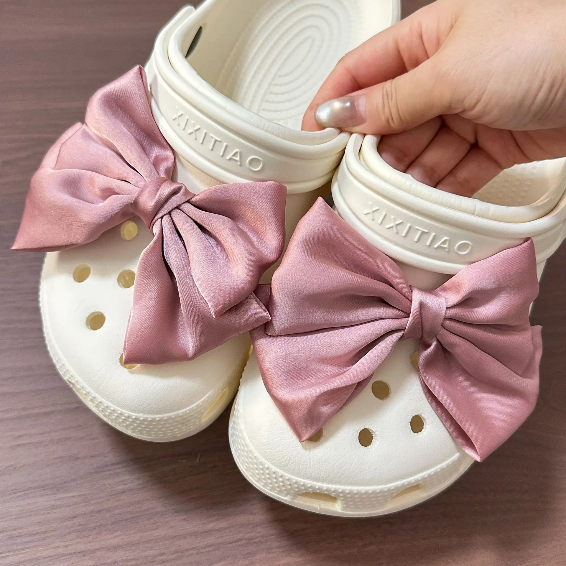 2 Stück Stoff-Schmetterlings-Schuh-Charms, Schmetterlings-Schuh-Accessoires für Mädchen, Lochschuhe, DIY-Geschenk – Detail 6