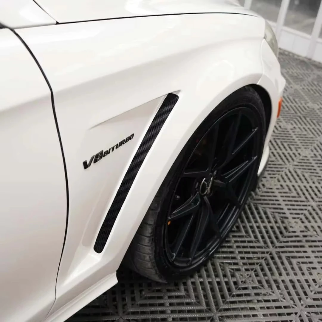 공장 직판 고품질 리얼 카본 파이버 펜더 W218 CLS63 2012 카본 파이버 펜더 업그레이드 맞춤 제작