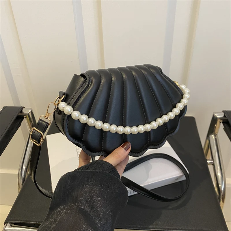 French Pearl Chain Handbag Women Seashell Fashion Shoulder Bag PU Leather Clutch Purse Novelty Solid Chic Hobo Bag Small Satchel women handbags leather shoulder bag