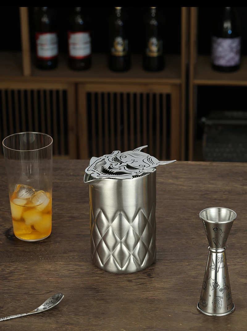 Cocktail Shaker Strainer Cocktail Strainer Hawthorne Strainer with Ghost /Star Ship Stainless Steel