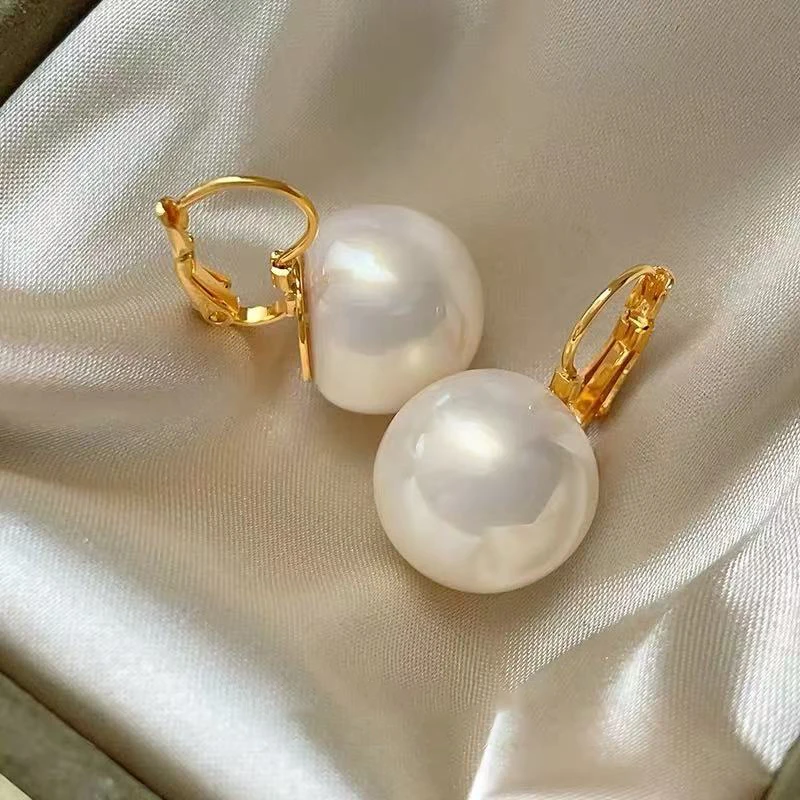2026 Frühjahrskollektion: Neue Vintage Hepburn-Stil Große Perlenohrringe für Frauen, Rundes Gesicht Formend, Französischer Schmuck-Accessoire – Detail 4