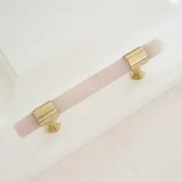 คริสตัลสีชมพูธรรมชาติตู้มือจับทองเหลือง T บาร์ลิ้นชักลูกบิดหรูหราตู้เสื้อผ้าโมเดิร์นเฟอร์นิเจอร์ฮาร์ดแวร์ 128 มม.96 มม. 5