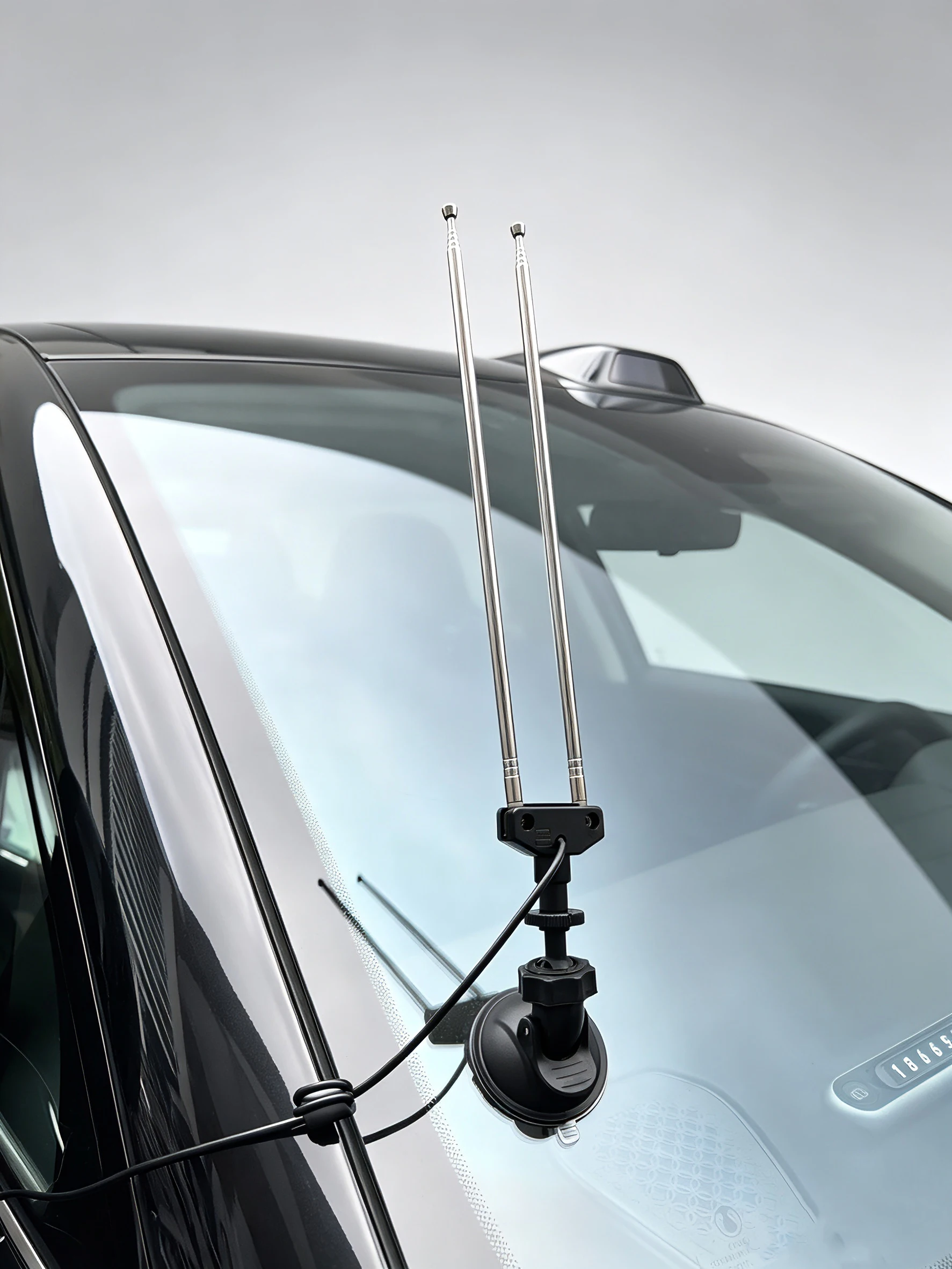 Kit Antenna Radio SDR Portatile con Antenna Telescopica, Treppiede Flessibile, Supporto a Ventosa e Cavo di Prolunga SMA per Radioamatori - immagine 5