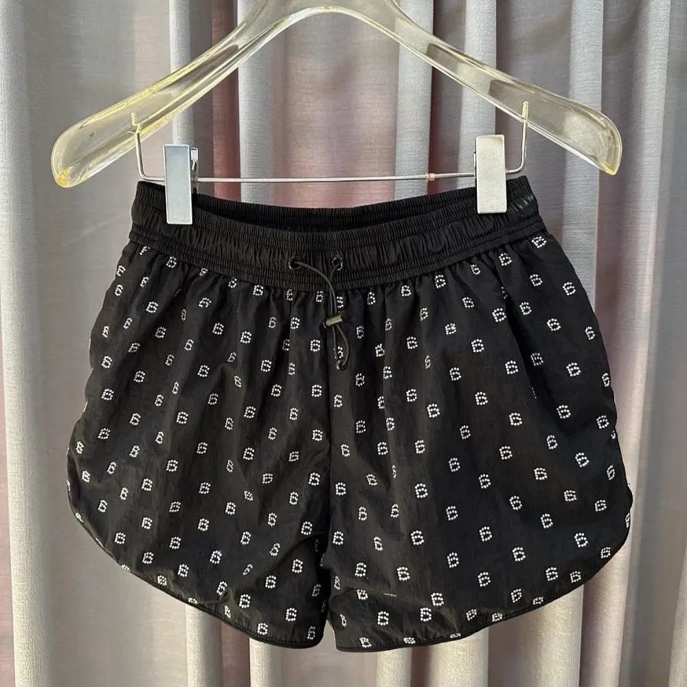 

2023 Fashion Brand Women's Y2k A Word Hot Diamond Designer Style Versatile Short SexySummer New Casual Shorts High Quality
