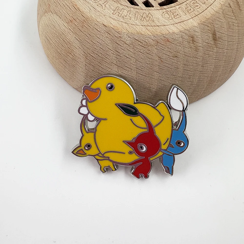 Niedliche Pikmmin- und Enten-Emaille-Brosche, Spielfigur, periphere Anstecknadel, Cartoon-Schmuck, Kindergeschenk, Gamer, zum Sammeln von Souvenirs – Detail 8