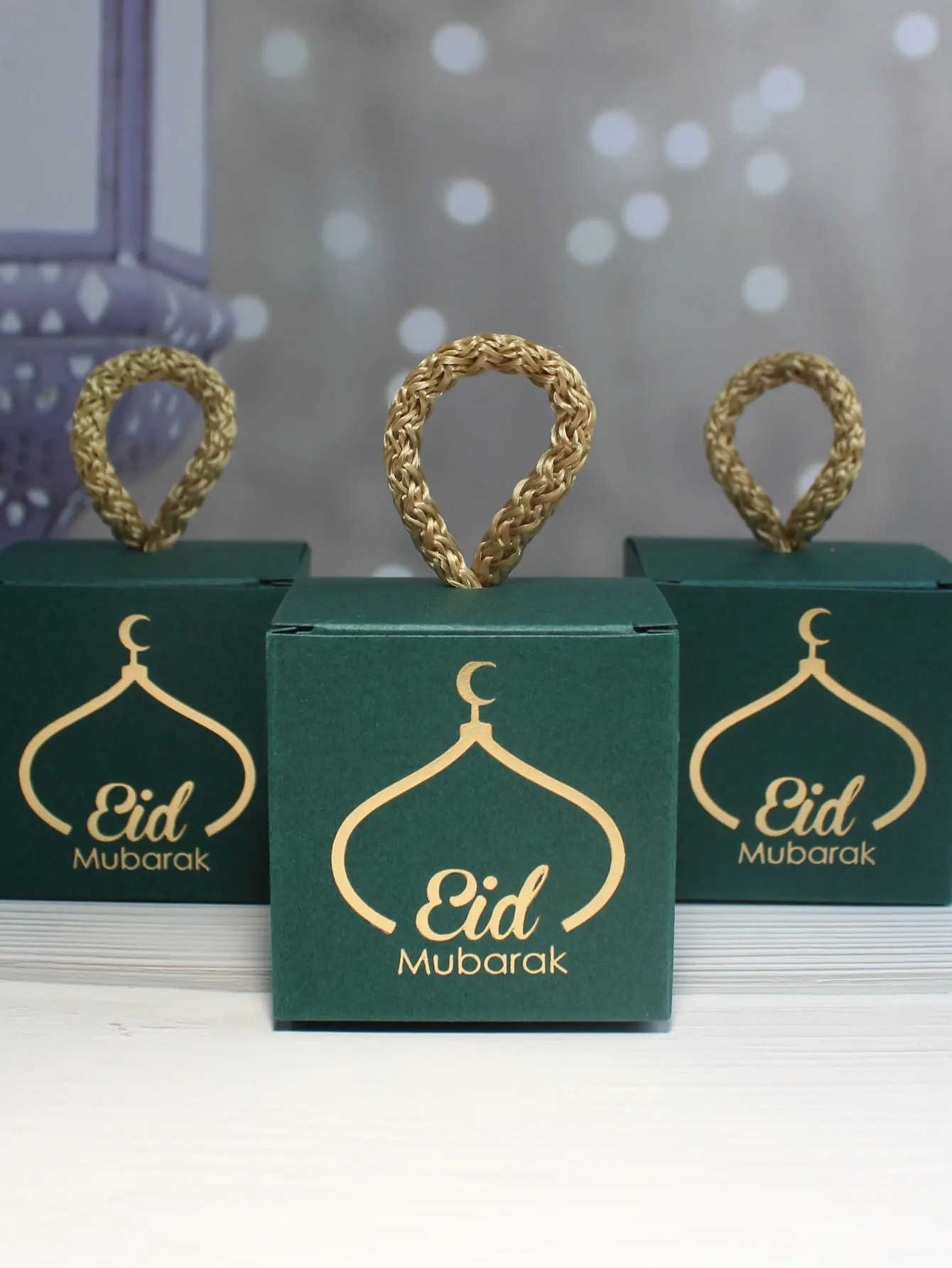 Chic Mini Candy Box with Gold Foil Crescent Moon, Convenient Handle, Perfect for Eid Parties and Festive Gathe