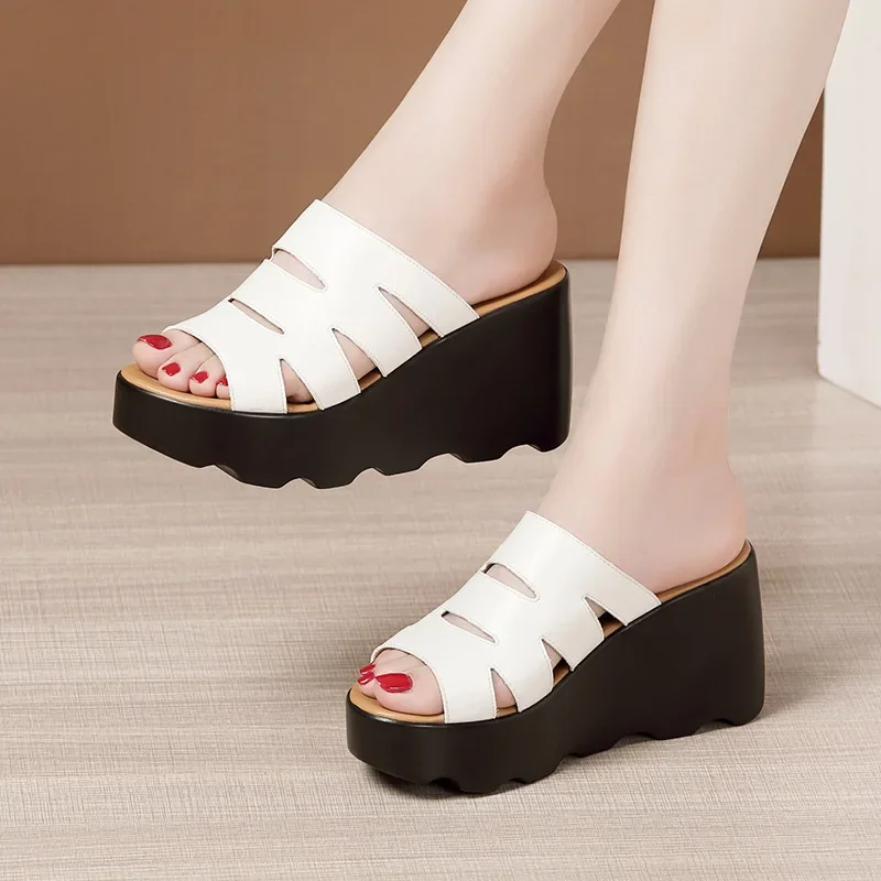 

8cm Small Size 32-43 Comfortable Thick Bottom Platform Shoes Wedges Slippers 2024 Womens High Heels Slides for Office Beach Mom