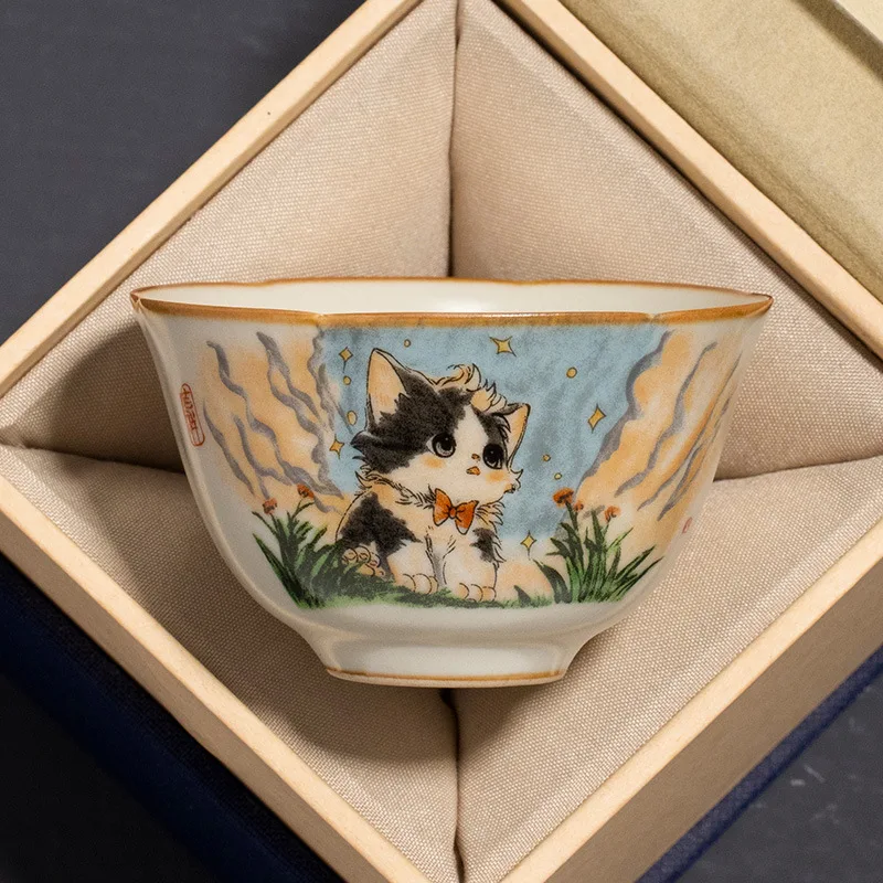 كوب القط اللطيف