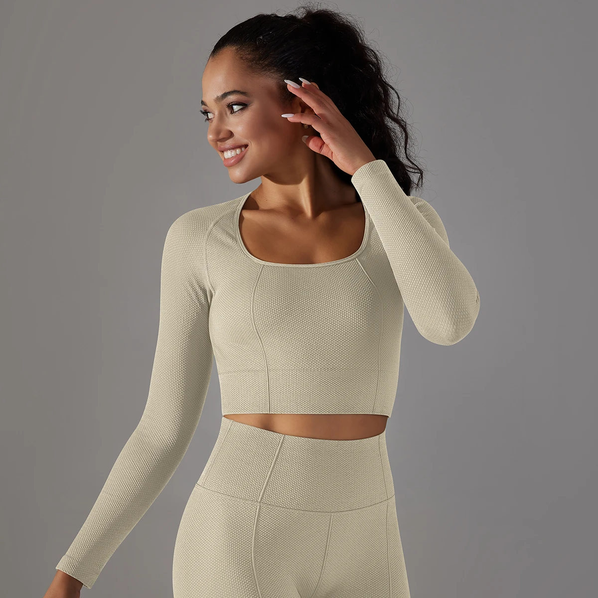 חולצת יוגה נשים חדר כושר העליון שרוולים ארוכים ספורט ספורט נשים בגדים אלסטי נושם אלסטי נושם