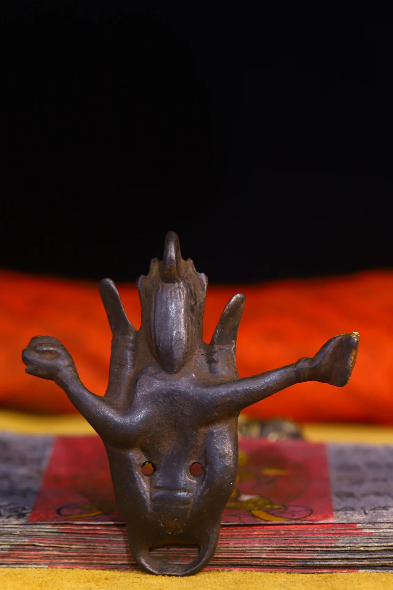 

3"Tibet Temple Collection Old Bronze Vajrapani Happy Buddha Buddha Card Pendant Amulet Dharma Town house Exorcism