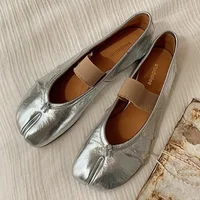 Retro Round Split Toe Flat sneaker designer shoes Women Casual Loafer Soft Moccasin Fashion Tabi Ninja Mary Jane ballet shoes
