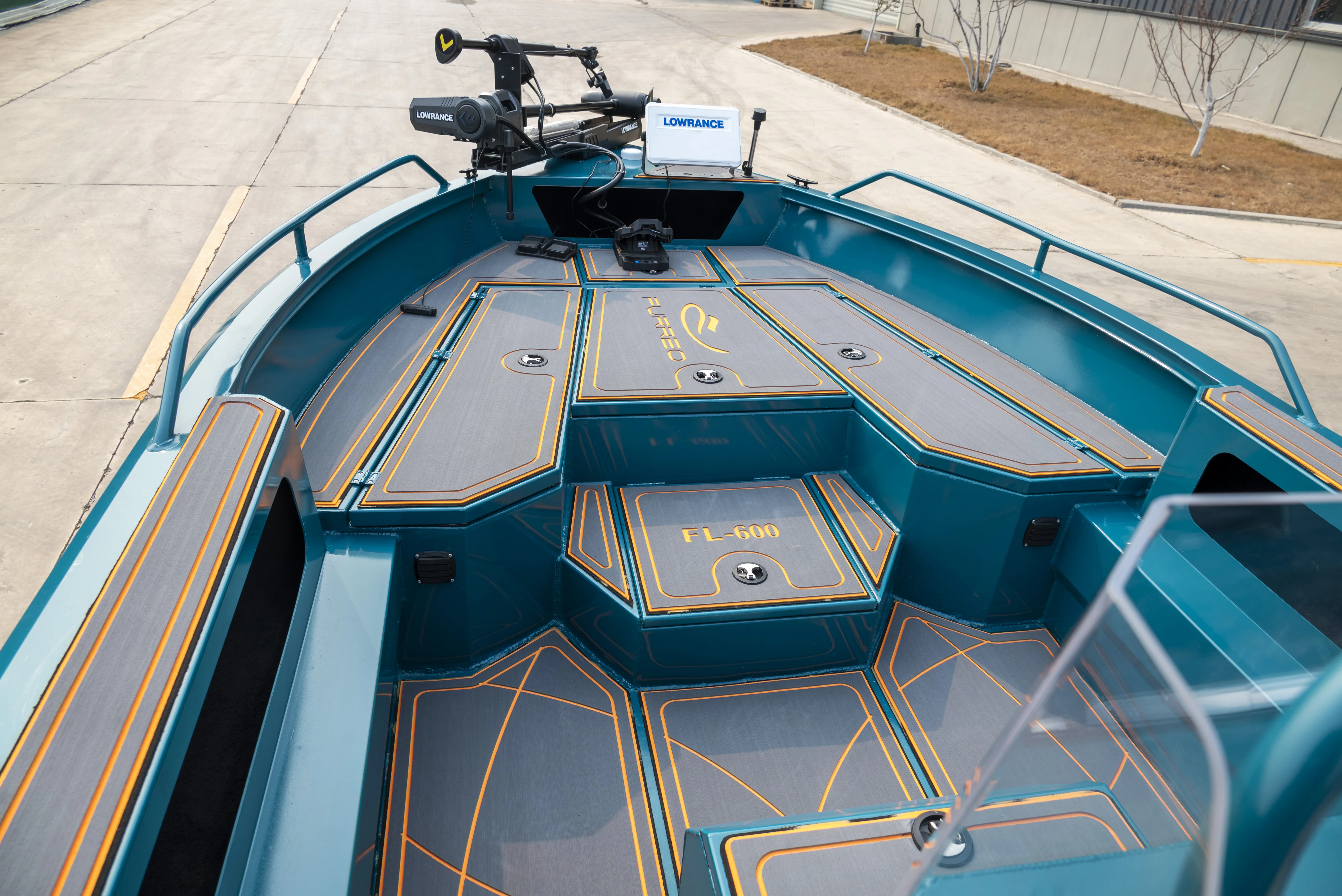 FURREO FL600C 6m deep V welding Hot sale luxury yacht multi-storage bin low-cost high-performance aluminum alloy yacht
