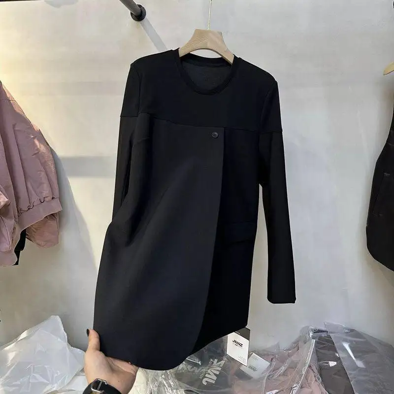 Large size pullover suit for women's autumn loose design feeling, niche front panel splicing medium length top