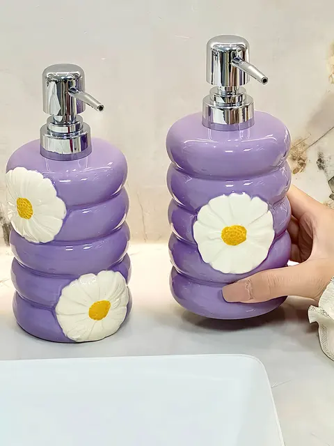 โลชั่นเดซี่สร้างสรรค์ขนาด 410 มล. แยกบรรจุขวดห้องน้ําในครัวเรือนห้องน้ํากดประเภทเจลอาบน้ําขวดเจลทําความสะอาดมือเซรามิก 1