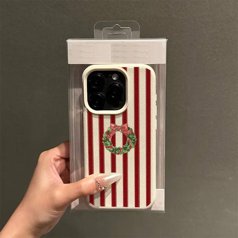 Festive Christmas Wreath Design Phone Case - Ideal for Holiday Cheer and New Year Celebration