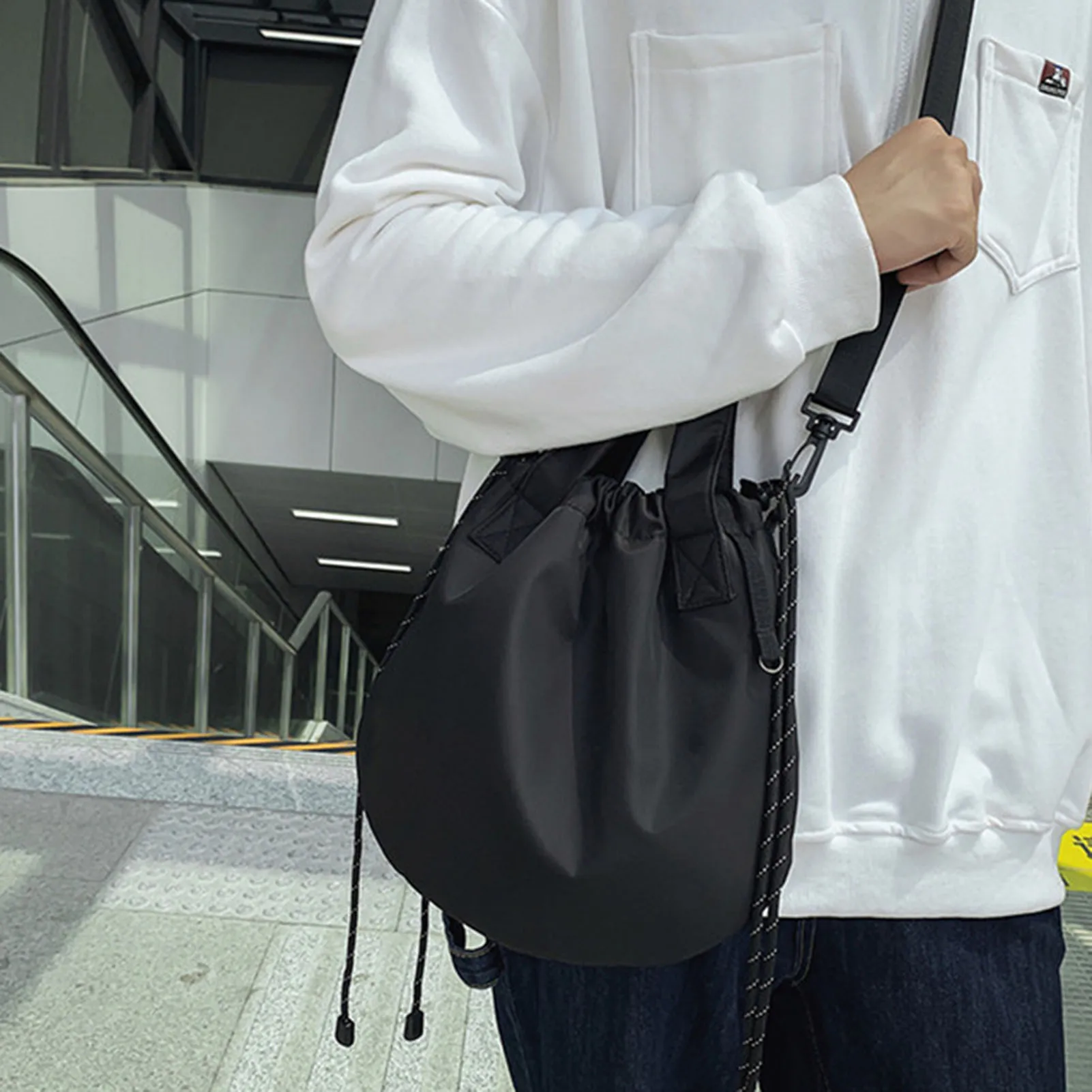 Solid Color Nylon Totes Shoulder Bags for Women Personalized Pleated Drawstring Lady Bag Simple Female Commuter Handbag women tote bags