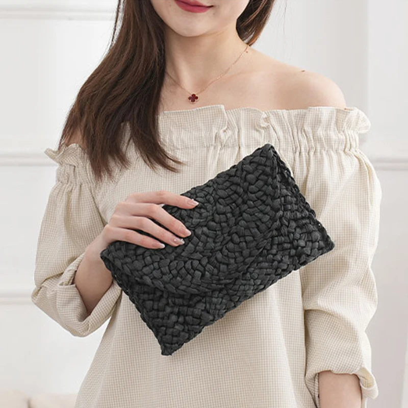 Fashion Beach Purse Women Summer Beach Bag Envelope Woven Clutch Solid Color Large Capacity Storage Bag Corn Husk Straw Hand Bag
