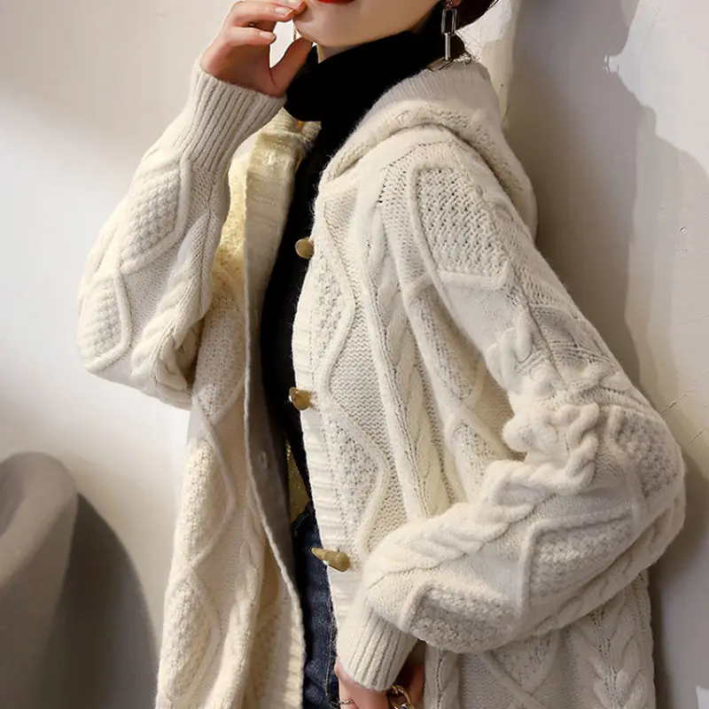 

New Neck Knitting Cardigan Korean Gentle Wear Fried Dough Twists Sweater Women Coat Loose Pearl Button Soft Waxy Sweater Top V86