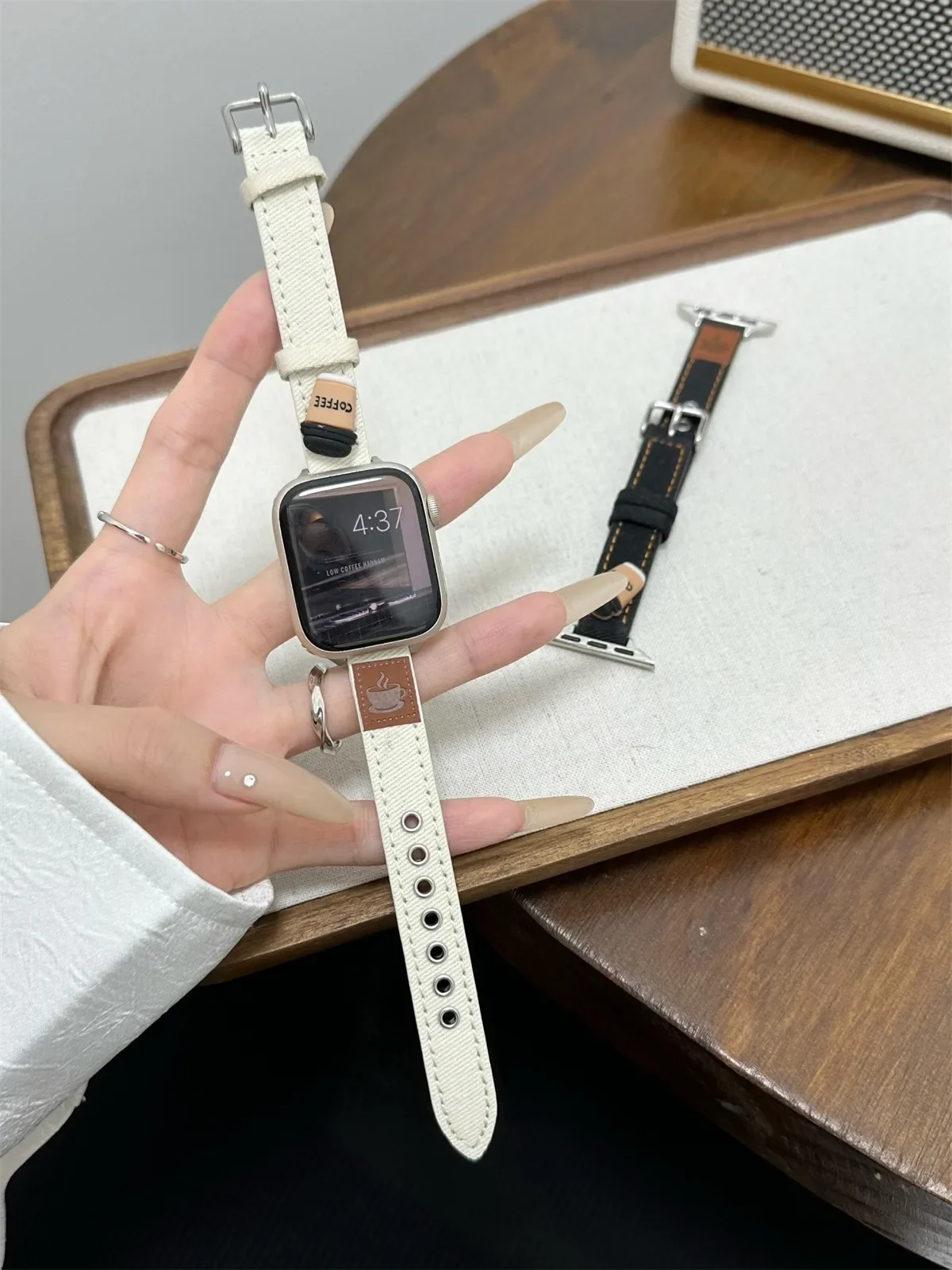 Bracelet de montre pour iWatch 42/44/45/46/49 mm 38/40/41 mm Bracelet de montre tendance en cuir PU pour montres de la série Ultra2 Série 10/9/8/7/6/5/4/3/2/1_voghion.com
