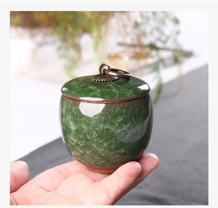 Description Picture 3 of itemIce Cracked Texture Sealed Tank Tea Caddy Storage Tank Moisture-proof Sealed Tea Canister Storage Jar and Lids Candy Pots