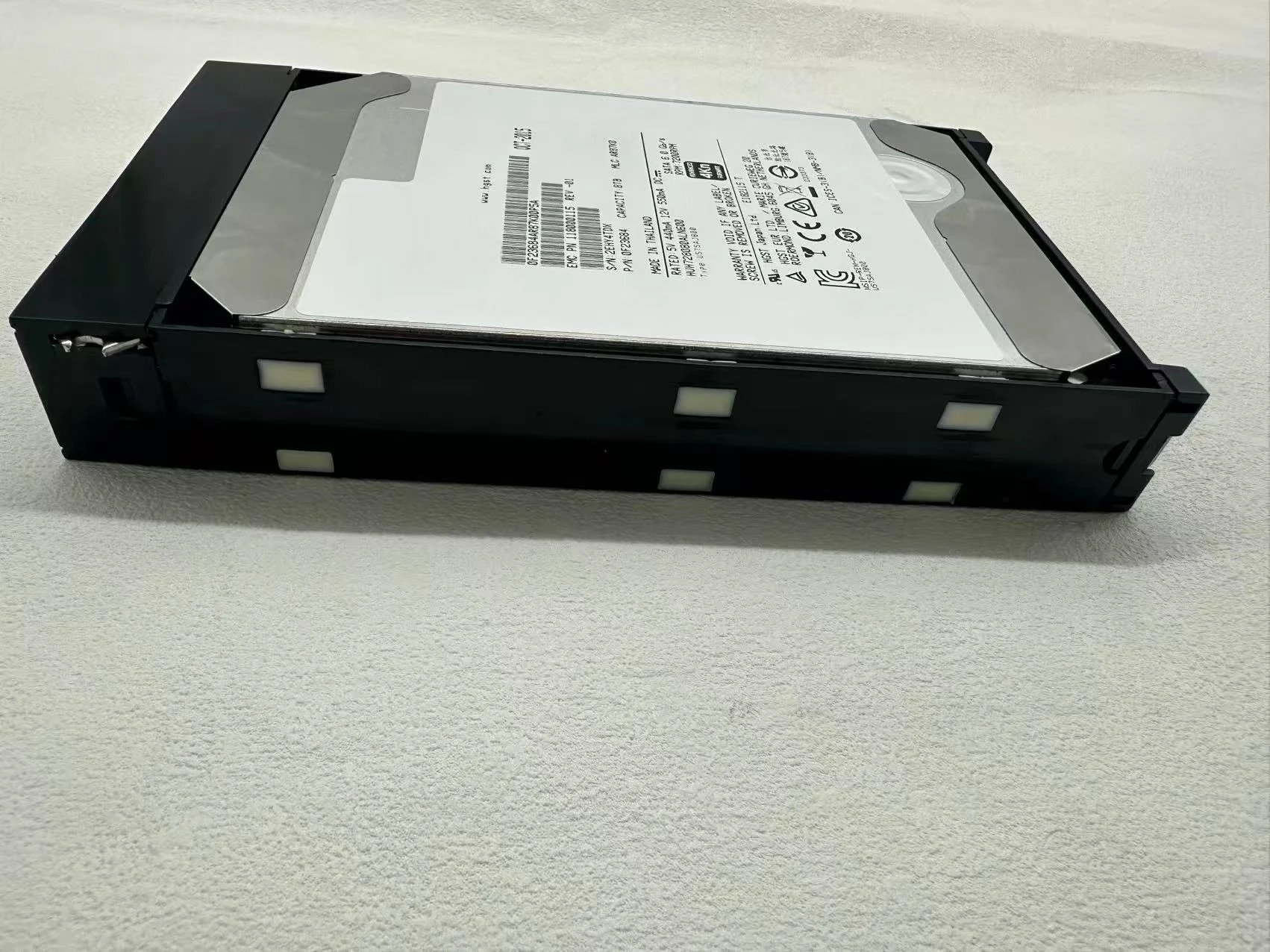 0F23684 8TB 4Kn SATA 하드 드라이브