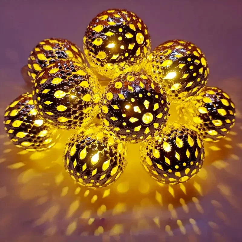 Moroccan-Style Solar Lantern Lights - Decorative Outdoor Hanging Lights