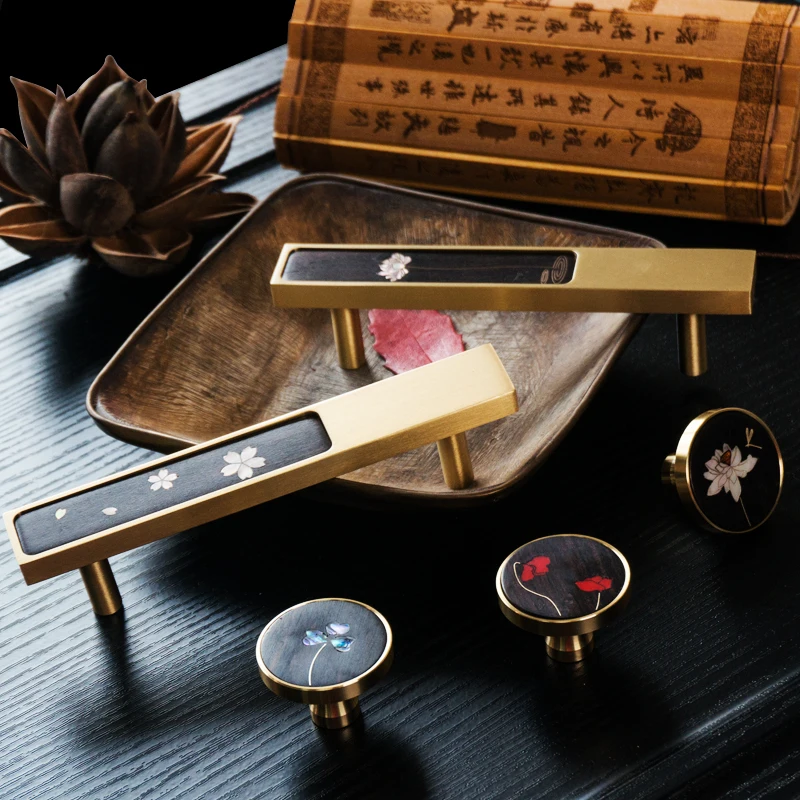 Chinês Retro Ébano Escudo Incrustado Cobre Lidar com Libélula Armário Armário Porta Alça de Cobre Puro Novo