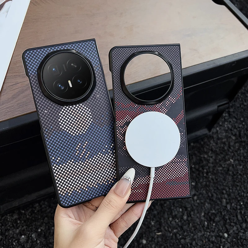 Magnetic Luxury Carbon Fiber Pattern Phone Case - ELVEV Anti-Drop Protection