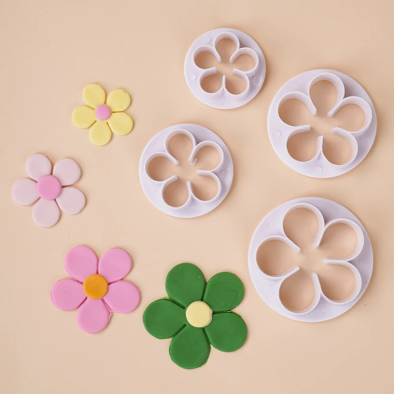 ポリマークレイ クレイカッター 型抜き 花びら 36点セット　お花　花 ポリマークレイ クレイカッター 型抜き 花びら 36点セット お花