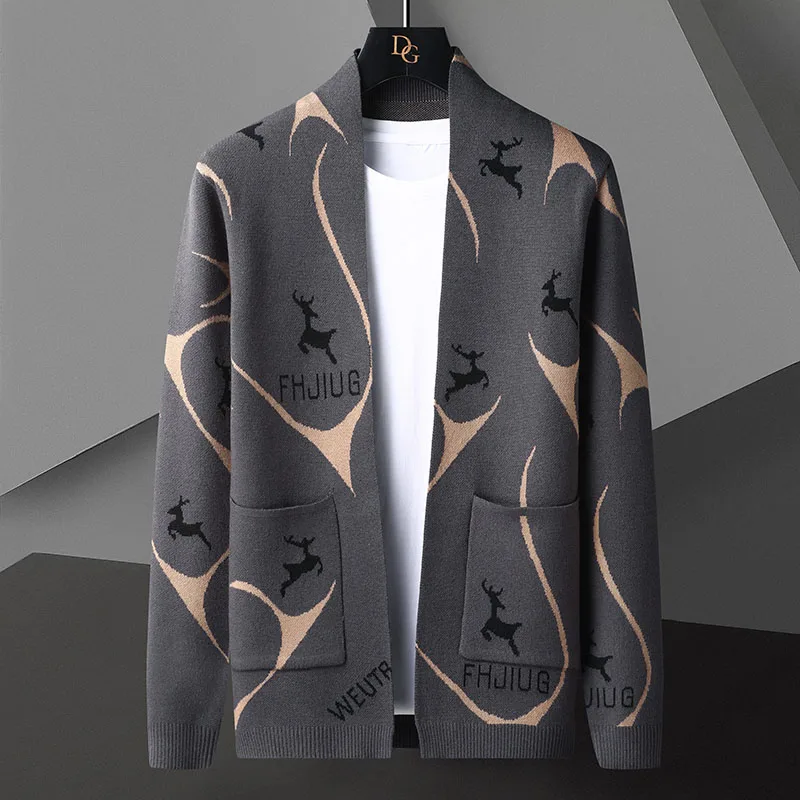 thumbnail image 1 of Suéter de estilo inglés para hombre, abrigo de otoño e invierno, cárdigan de punto con estampado ajustado e informal de alta gama para hombre, chaqueta de punto suave y cálida para Navidad, 1 of 5