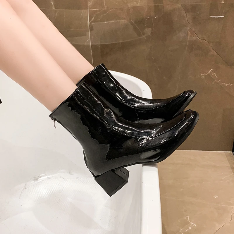 Square-toe Short Boots Women's 2023 Autumn and Winter New Korean Style High-heeled Boots Side Zipper Platform Boots Women Boots