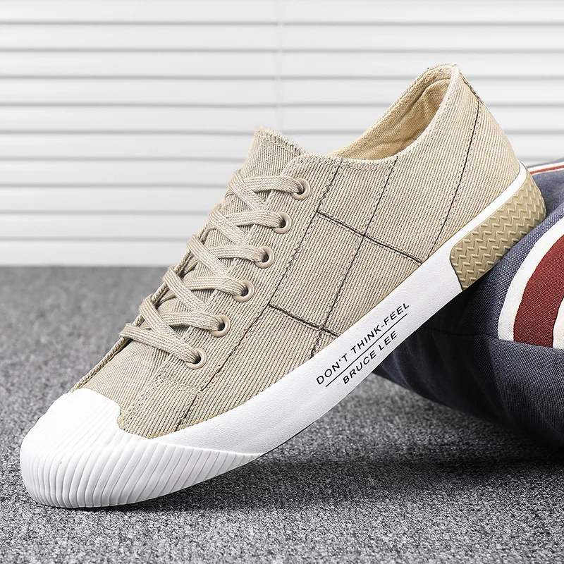 New Men's Low-cut Canvas Shoes Students Joker Lace-up Casual Shoe. 3
