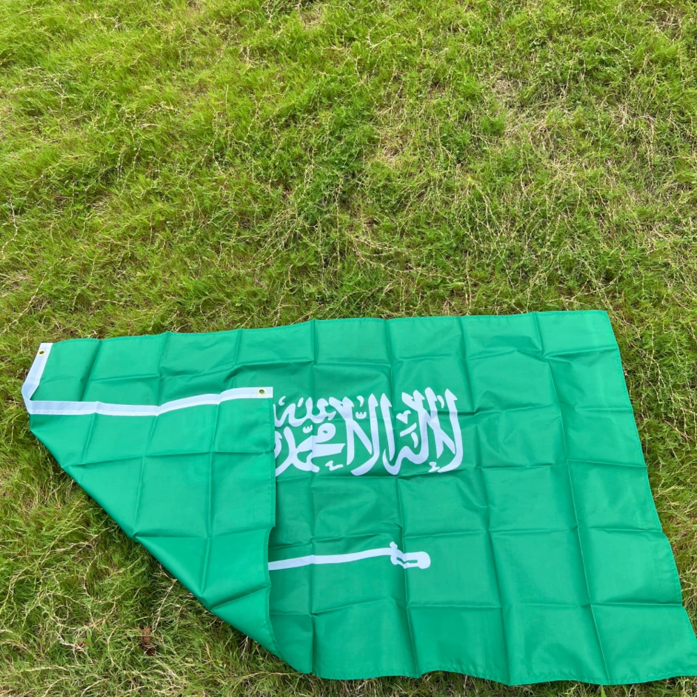 FlagSuperstore Saudi-Arabien Flagge – 1,5 X 0,9 M, 100% Polyester Mit Ösen
