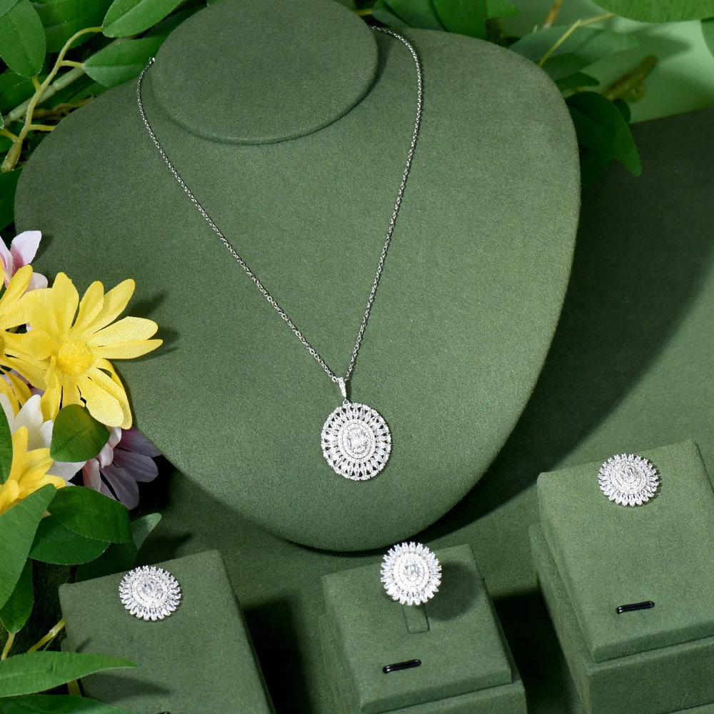 

NAIKELISI 4pcs Dubai Cubic Zirconia Paved Oval Fringed Expensive Luxury Chunky Wedding Bridal Jewelry Sets for Women N-94