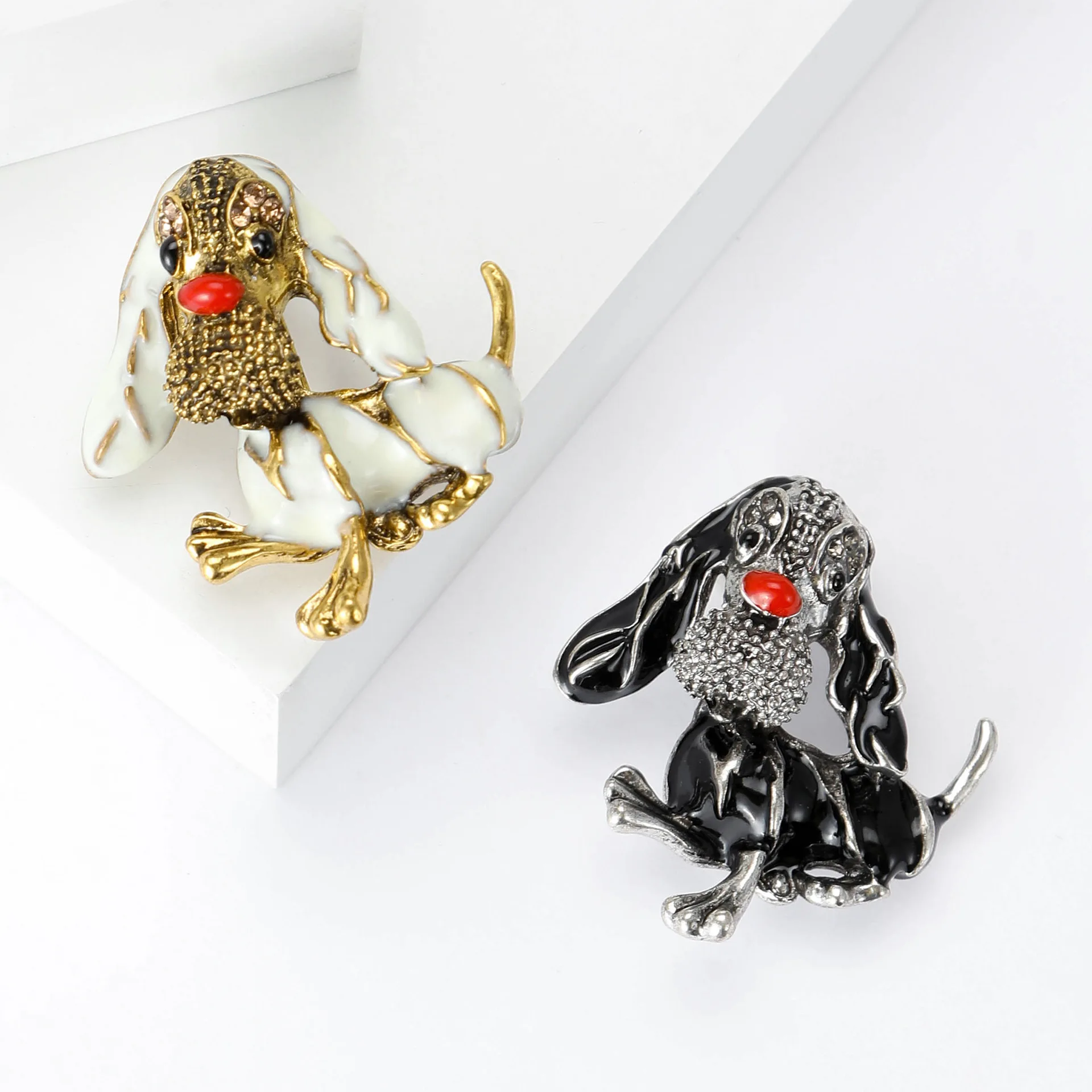 Fashion Dog Lovely Design Spilla Long Ear Dog Jewelry Pins Retro Metal Animal Party Regali Quotidiani Bijoux