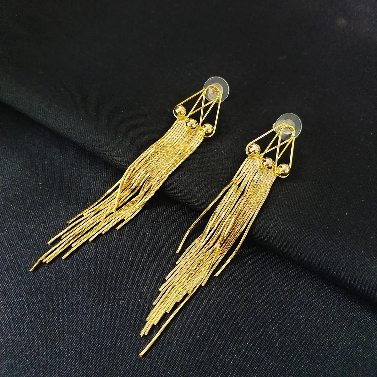 2024 wedding personality jewelry fashion shiny long tassel pendant women's earrings party jewelry wedding banquet accessories
