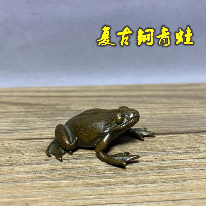 

Retro Distressed Pure Copper Frog Small Ornaments Playing with Hands Pen Holder Paper Solid Tea Ornaments Tea Set Pen Holder