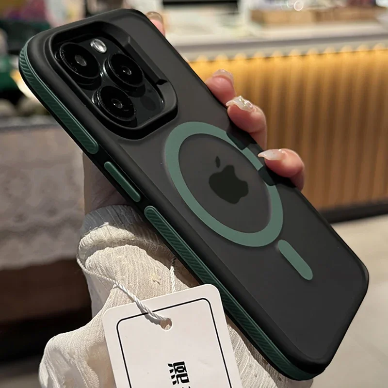 thumbnail image 1 of Nueva funda de teléfono magnética esmerilada mate Bicolor para iPhone 16 15 14 Plus 13 12 11 Pro Max cubierta dura translúcida a prueba de golpes, 1 of 5