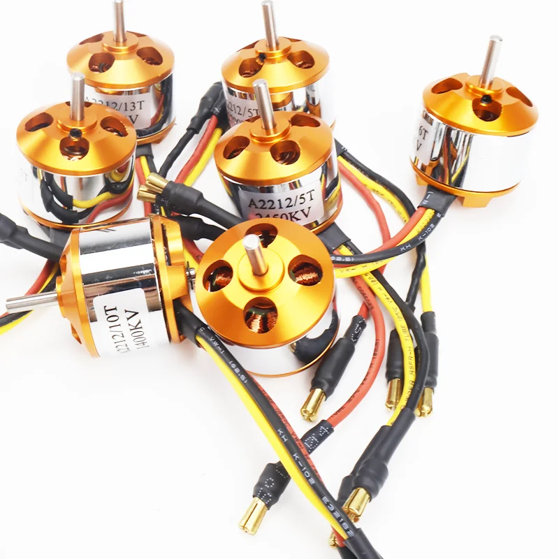 Moteur Brushless A2212 pour Drone RC avec hélice adaptée, prêt à être installé.