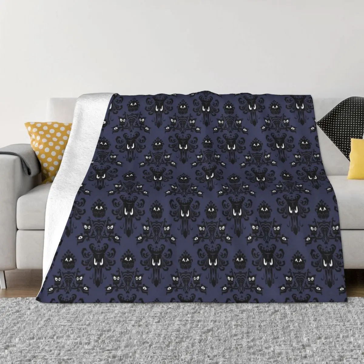 Mansion Demon Face Wallpaper Throw Blanket Summer Beddings for babies manga Polar Blankets