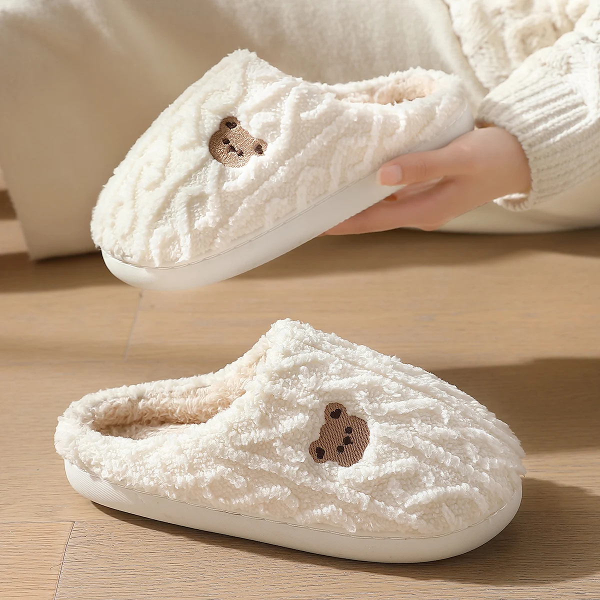 Women Slippers Fur Plush Lined Slip On Shoes Warm Autumn Winter Slides women slippers,lightweight slippers,warm slippers