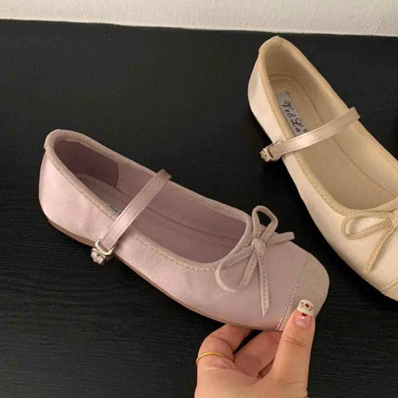 2025 New Versatile Women's Mary Jane Shoes Fashionable Elegant Light Bow Women's Thick Heel Shoes Comfortable Dress 4