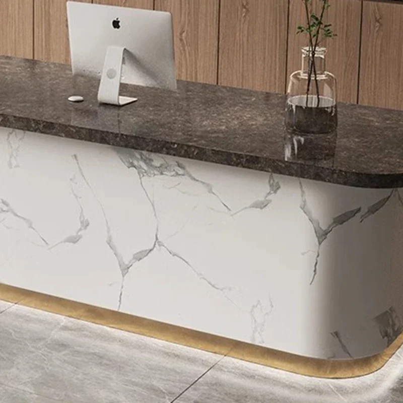 Рисунок 6 - Офисная стойка регистрации для конференций