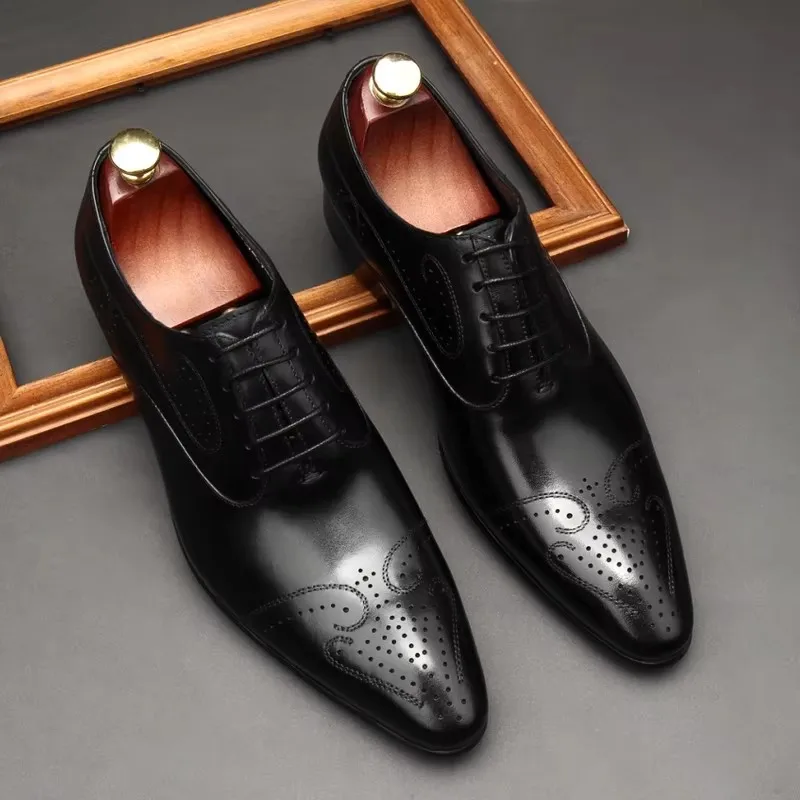 Bullock men's shoes, lace ups, carved leather. Formal wedding, dress code. Size 46