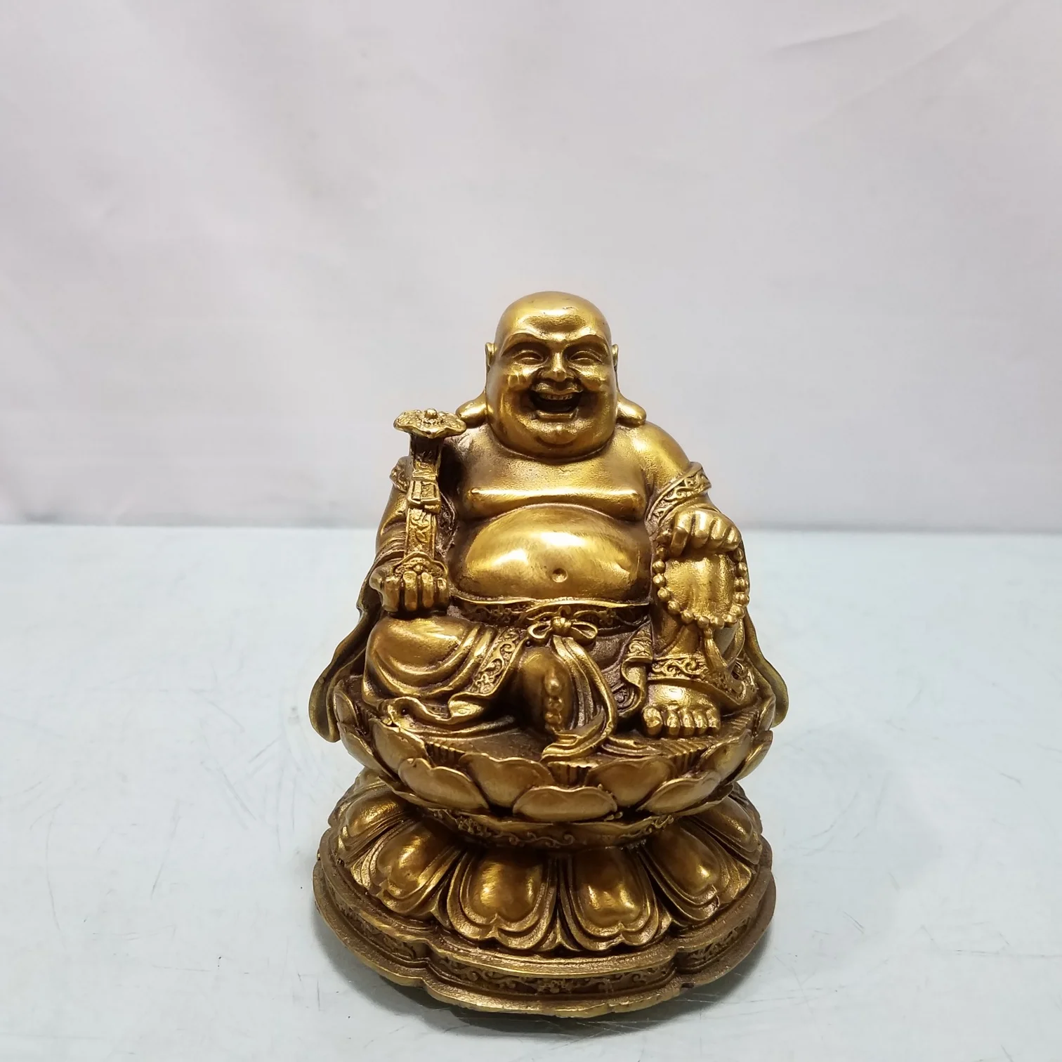 

Home Crafts Pure Copper Gilded Buddha Statues With Exquisite Craftsmanship and Beautiful Appearance are Worth Collecting